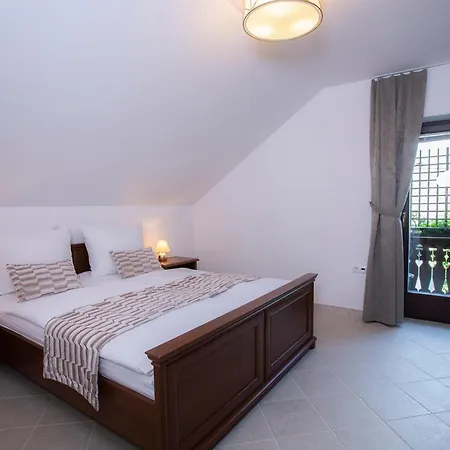 House Klasika - Adults Only