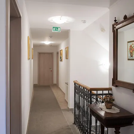 House Klasika - Adults Only Nocleg ze śniadaniem 4*