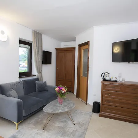 House Klasika - Adults Only Bed & Breakfast 4*