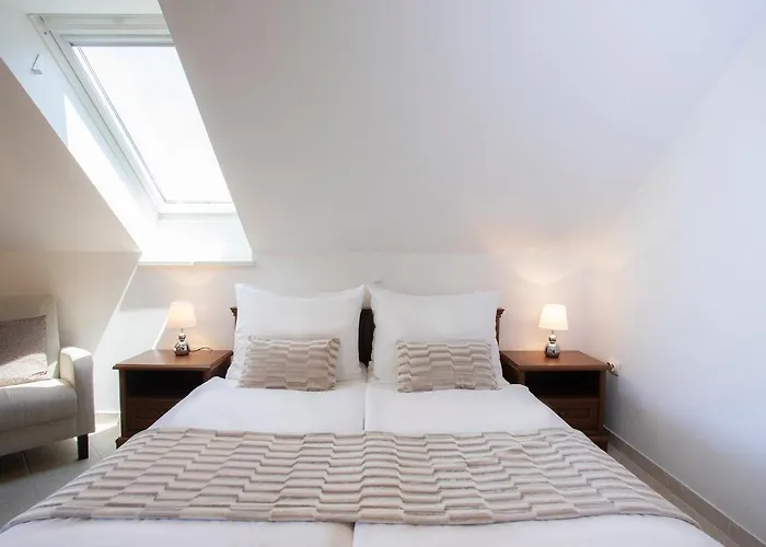 Nočitev z zajtrkom House Klasika - Adults Only 4*