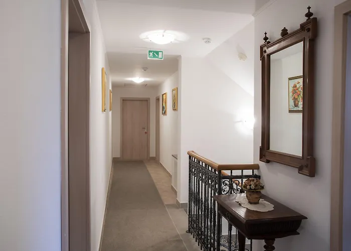 House Klasika - Adults Only krevet i doručak 4*